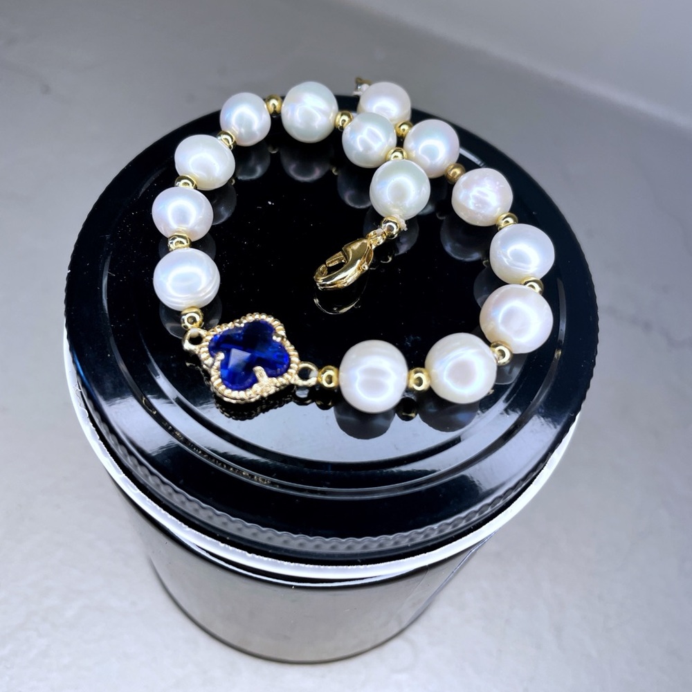New White Pearl Gold Plated Bracelet - Picture 4 of 11